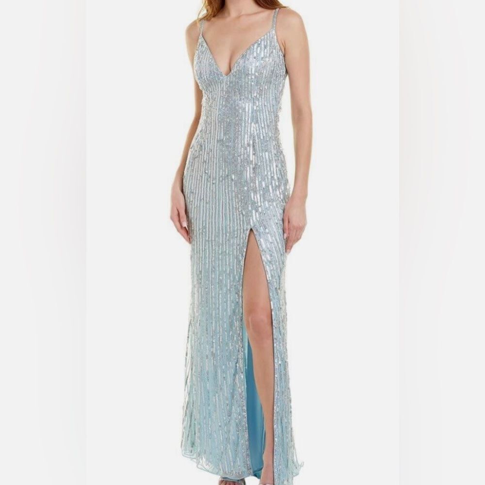 Mac Duggal Women’s 5366M Pale blue silver Sequin Disco Gown size 2 new